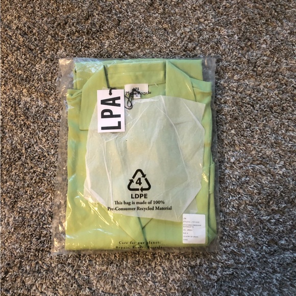 ✨ SALE✨ NWT LPA REVOLVE Dress Shirt with Waist Tie Dress - Green - Picture 4 of 6